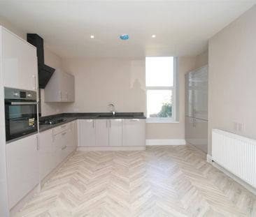 Apsley Road, Plymouth - Photo 5