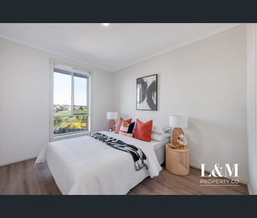 Charming 3-Bedroom Home in Prime Meadow Heights - Photo 2