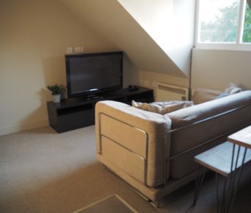 1 Bed Flat, Airedale House, LS13 - Photo 2