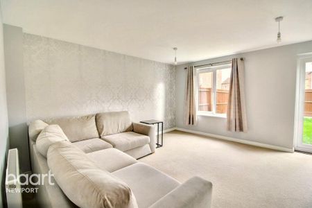 3 bedroom terraced house to rent - Photo 4