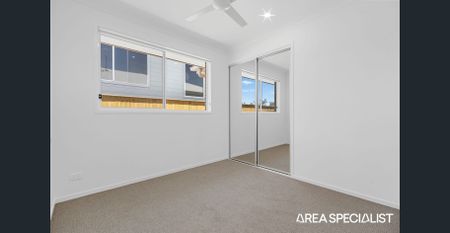 Brand New Designer Home in the Heart of Upper Coomera - Photo 5