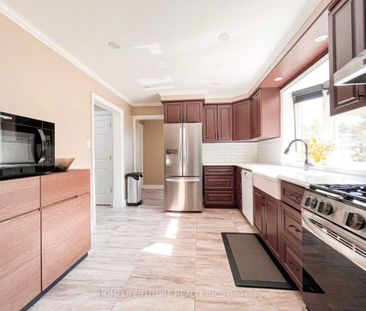 For Lease - 4 Dingley Court, Ajax, Ontario - Photo 1