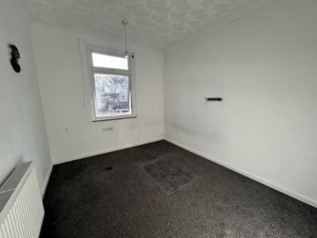 Grayshott Road, Southsea, PO4 - Photo 3