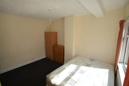 3 bedroom house share to rent - Photo 5