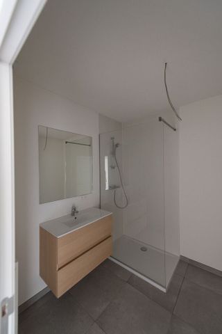 Modern appartement met 2 slaapkamer en goede ligging in Zottegem - Photo 5