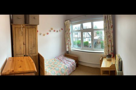 3 Bed Semi-Detached House, Wynndale Drive, NG5 - Photo 4