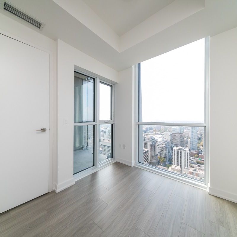 For Lease - 1 Yorkville Avenue Unit# 4702, Toronto, Ontario - Photo 1