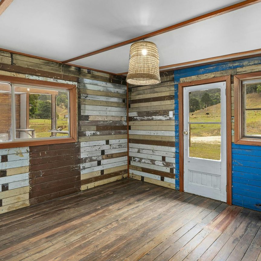 Riverbend – Three Bedroom Off Grid Home - Photo 1