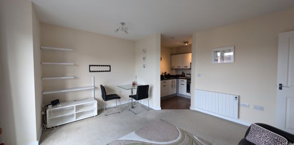 2 bedroom apartment to rent - Photo 2