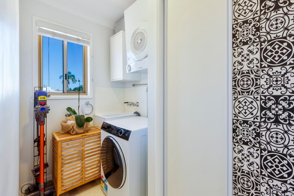 2/23 Miami Shore Parade, Miami QLD 4220 - Villa For Rent - $950 | Domain - Photo 1