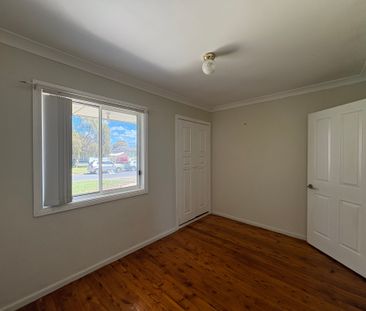 THREE BEDROOM HOME - Photo 3