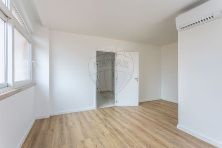 Apartamento T4 em Lisboa - Photo 4