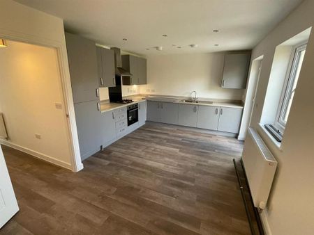 3 bedroom terraced house to rent - Photo 4