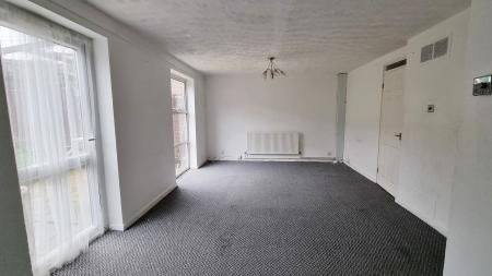 Nightingale Lane, Wellingborough, NN8 - Photo 1