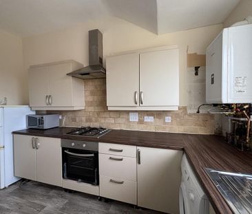 2 bedroom flat to rent - Photo 6