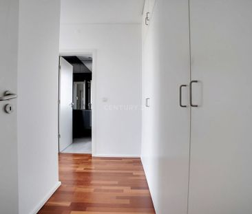 Apartamento T4 com Vista Frontal para o Rio e Ponte Vasco da Gama –... - Photo 4