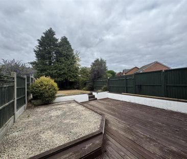 2 bedroom semi-detached house to rent - Photo 6