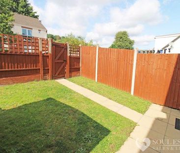 Progress Grove Huntington Cannock WS12 4FB - Photo 2