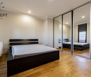 Dwupoziomowe, 4-pokojowe mieszkanie - Krzyki - Photo 4