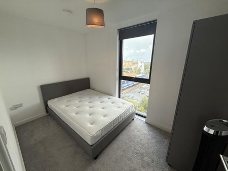 3 bedroom apartment to rent - Photo 2