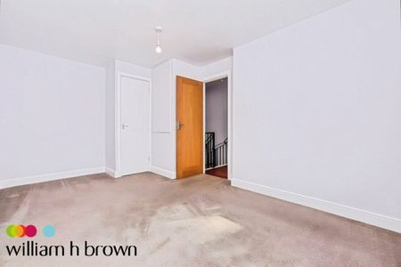 Pagette Way, Badgers Dene, GRAYS - Photo 3