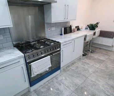 4 bedroom house to rent - Photo 6