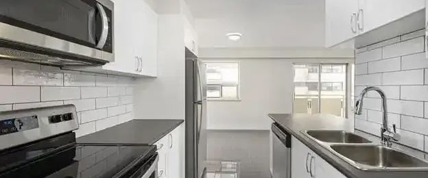 110 Park Road North | 110 Park Road North, Oshawa - Photo 1