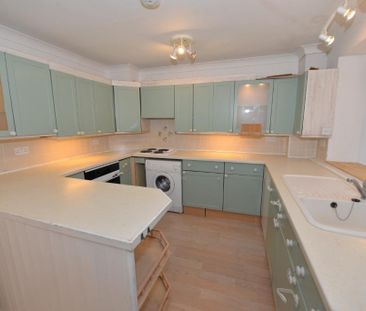 3 bedroom terraced house to rent - Photo 2