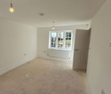 Detached house to rent on - Photo 4