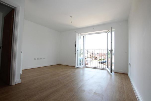 2 bedroom maisonette to rent - Photo 1