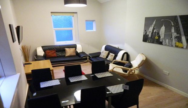 5 bedroom maisonette to rent - Photo 1