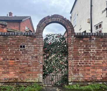 4 bedroom terraced house to rent - Photo 5