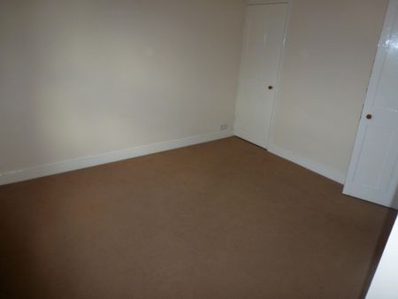 Cross Street, Lincoln, Lincoln - Photo 3