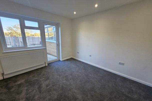 Hurtwood Road, Walton-on-Thames, Surrey, KT12 - Photo 1