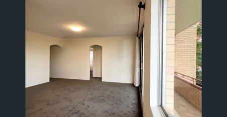 Updated 2 Bedroom unit with Balcony & LUG - Photo 2
