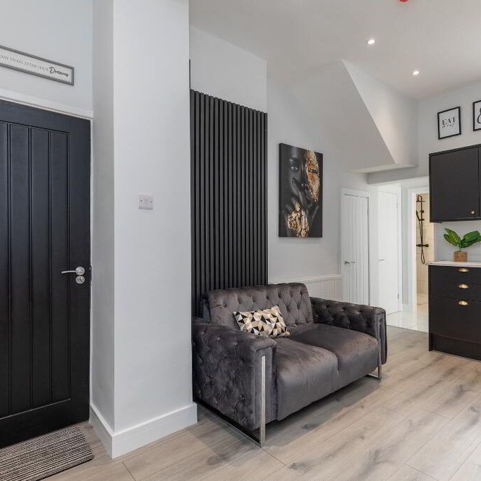 Unit 1, 47 Castlereagh Street, Belfast, BT5 4NF - Photo 1