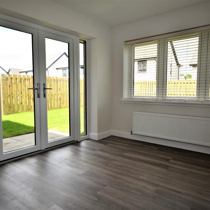 4 bedroom detached house to rent - Photo 1