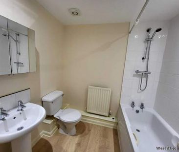 2 bedroom property to rent in Erith - Photo 2