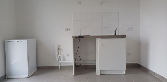 location Appartement T1 DE 27.87m² À REIMS - Photo 2