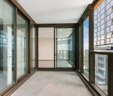 Jqz Stunning Two Bedroom - Photo 6