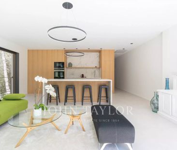 Villa à louer Aix-En-Provence, Provence, France15 000 EUR / Mois - Photo 2