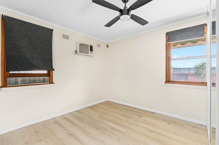 Stylish, spacious, and ready for family living! - Photo 4