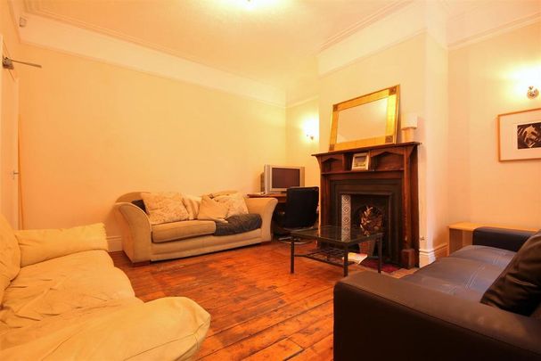 5 bedroom terraced house to rent - Photo 1
