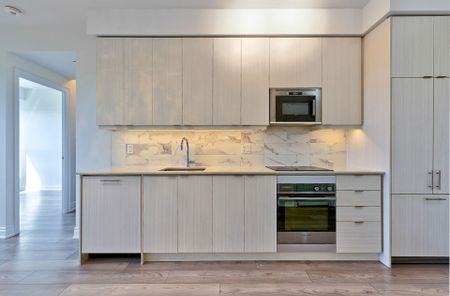 For Lease - 36 Elm Drive Unit# 2109, Mississauga, Ontario - Photo 2