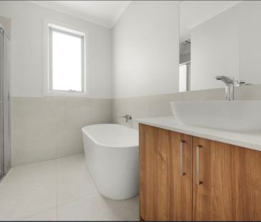 Fraser Rise - Photo 1