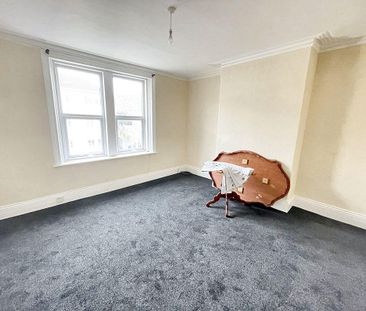 3 bed upper flat to rent in NE8 - Photo 1