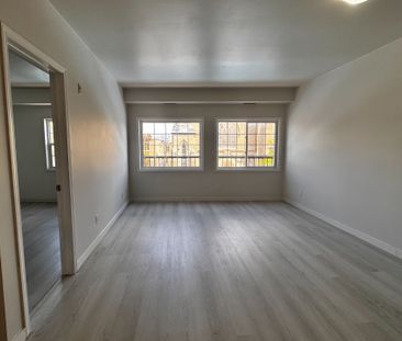 For Lease - Unit 210 1 Centre Street Unit# 210, Richmond Hill, Ontario - Photo 6