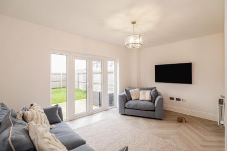 5 bedroom terraced house to rent - Photo 2