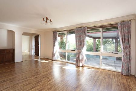 6 Wenke Court, Doncaster East - Photo 3
