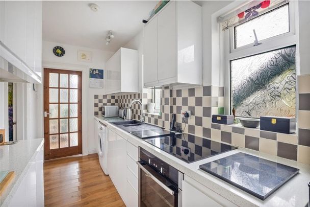 Church Road, Dartmouth - Photo 1